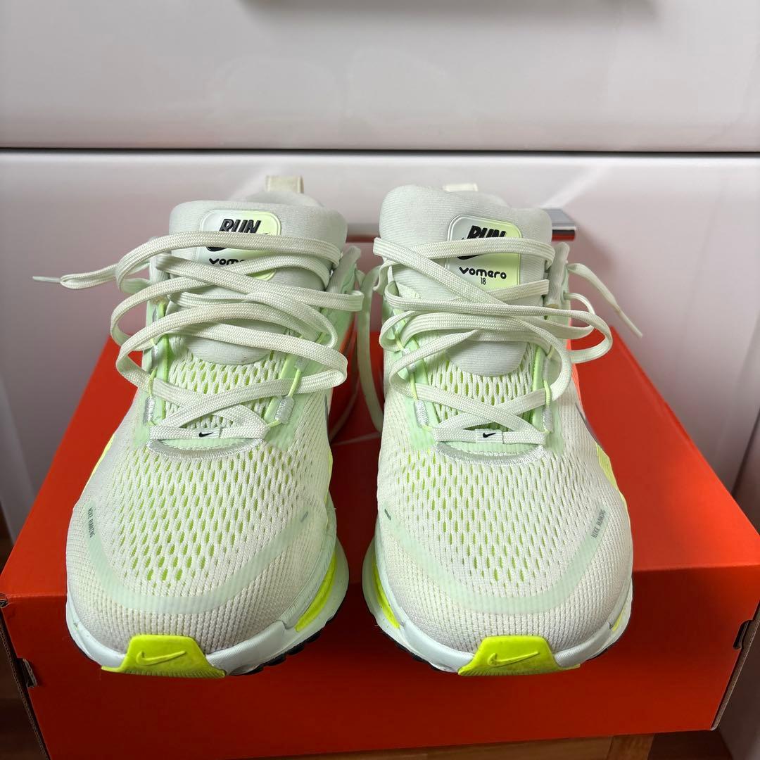 NIKE ボメロ18 26.5cm