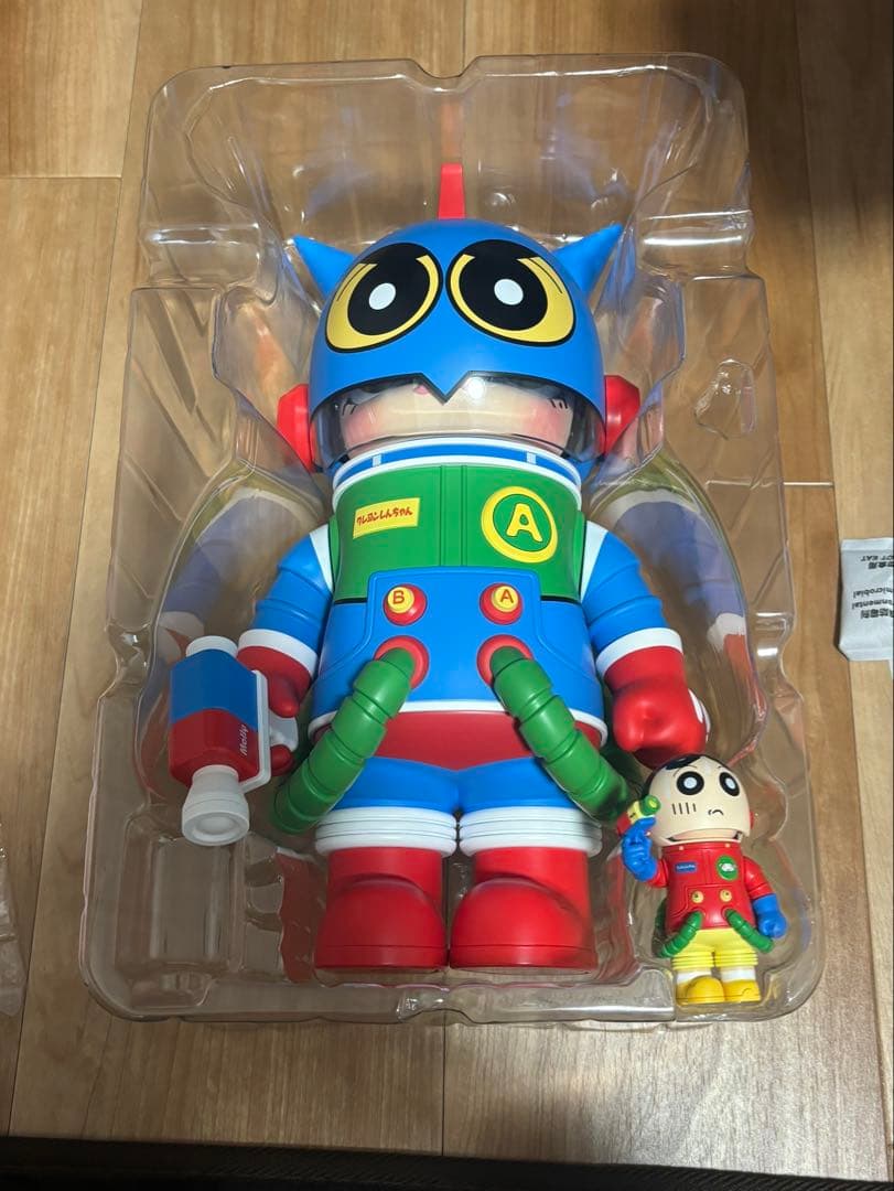 MEGA 400% SPACE MOLLY クレヨンしんちゃん アクション仮面