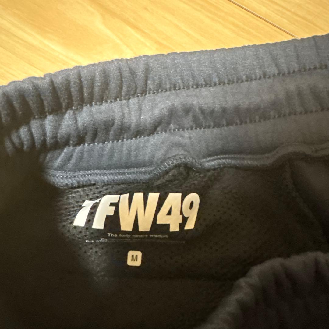 TFW49 ネイビー　ショートパンツ　Mサイズ　美品