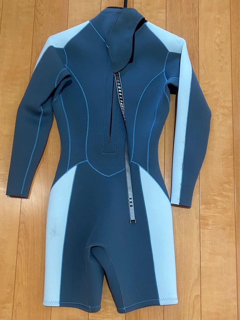 ウエットスーツ　フルスーツ　body glove レディース未使用