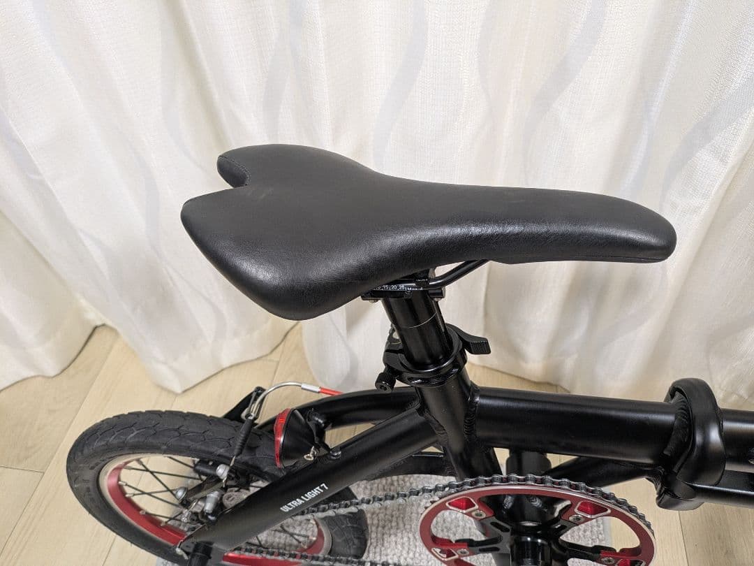 RENAULT ULTRA LIGHT7 折りたたみ自転車 ブラック／レッド