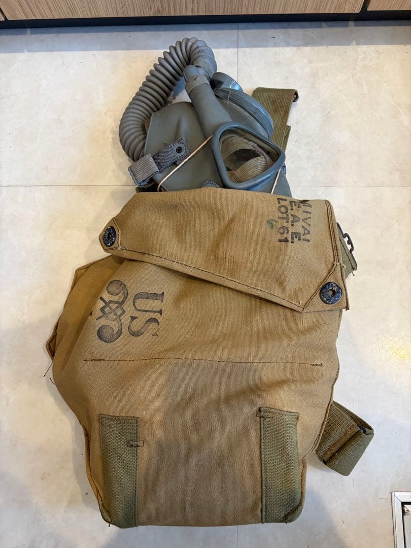 USARMYDIAPHRAGM GAS MASK 実物 ミリタリー バッグ付き